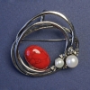 بروش بمرجان (صناعي) ولآلئ لون المعدن "فضي" 43×41 mm+